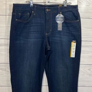 Size 14 long   Lee Regular fit Jeans  (nwt)